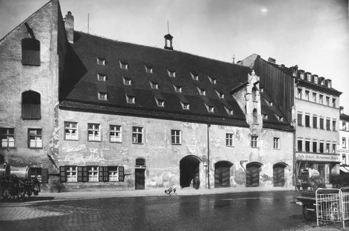 1900 ca Johs Eckart Stadtarchiv München HB-XX-J-97.jpg