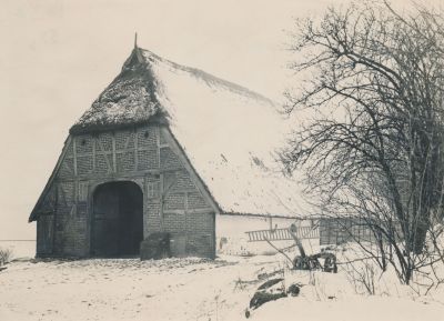 Klauseck in the winter of 1916. Generally, the German word “Kate” (cottage) denotes a small house or farmstead (similar to the Scottish croft) at a distance from the village and with smaller agricultural landholding than a farm.